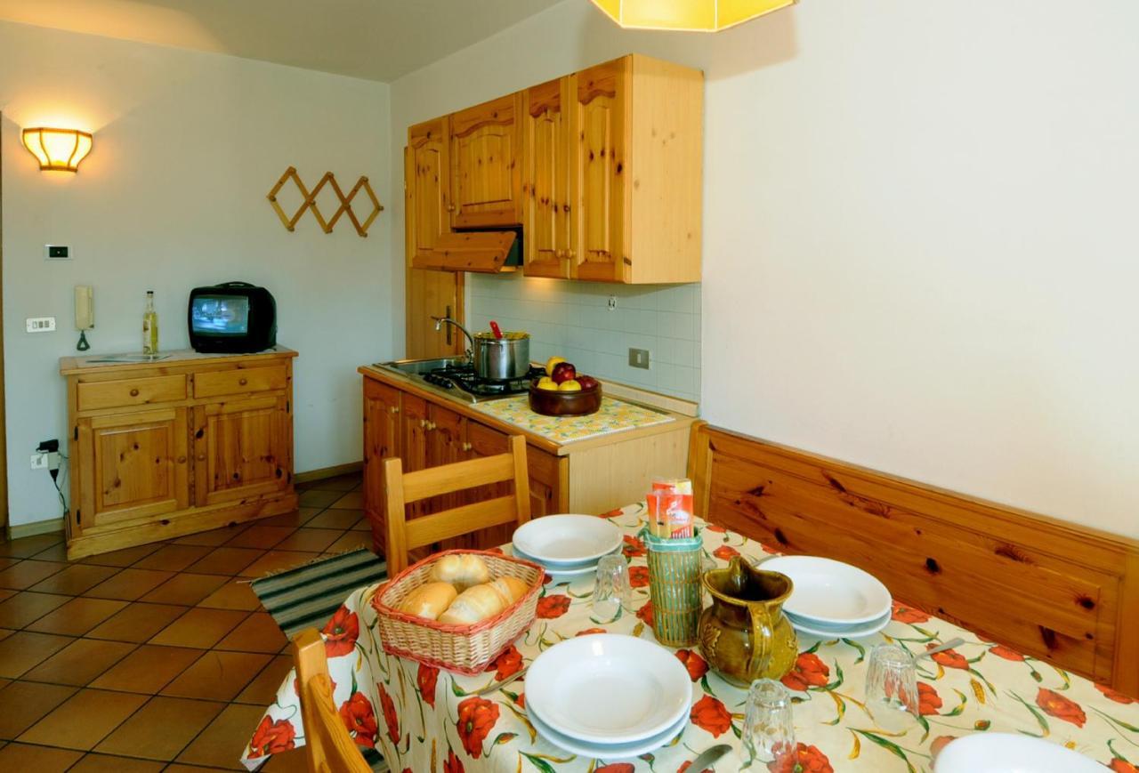 Casa Anselmi Appartement Croviana Buitenkant foto