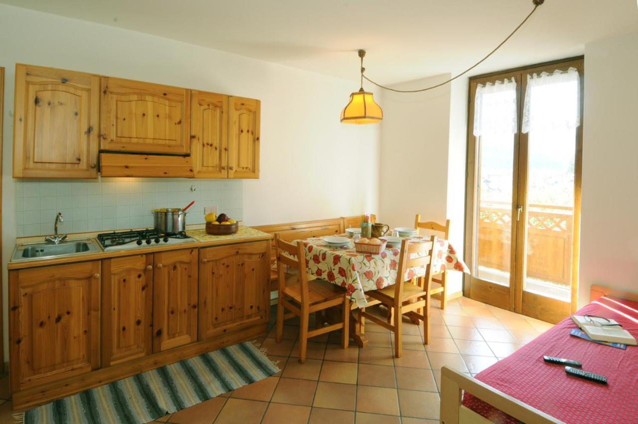 Casa Anselmi Appartement Croviana Buitenkant foto